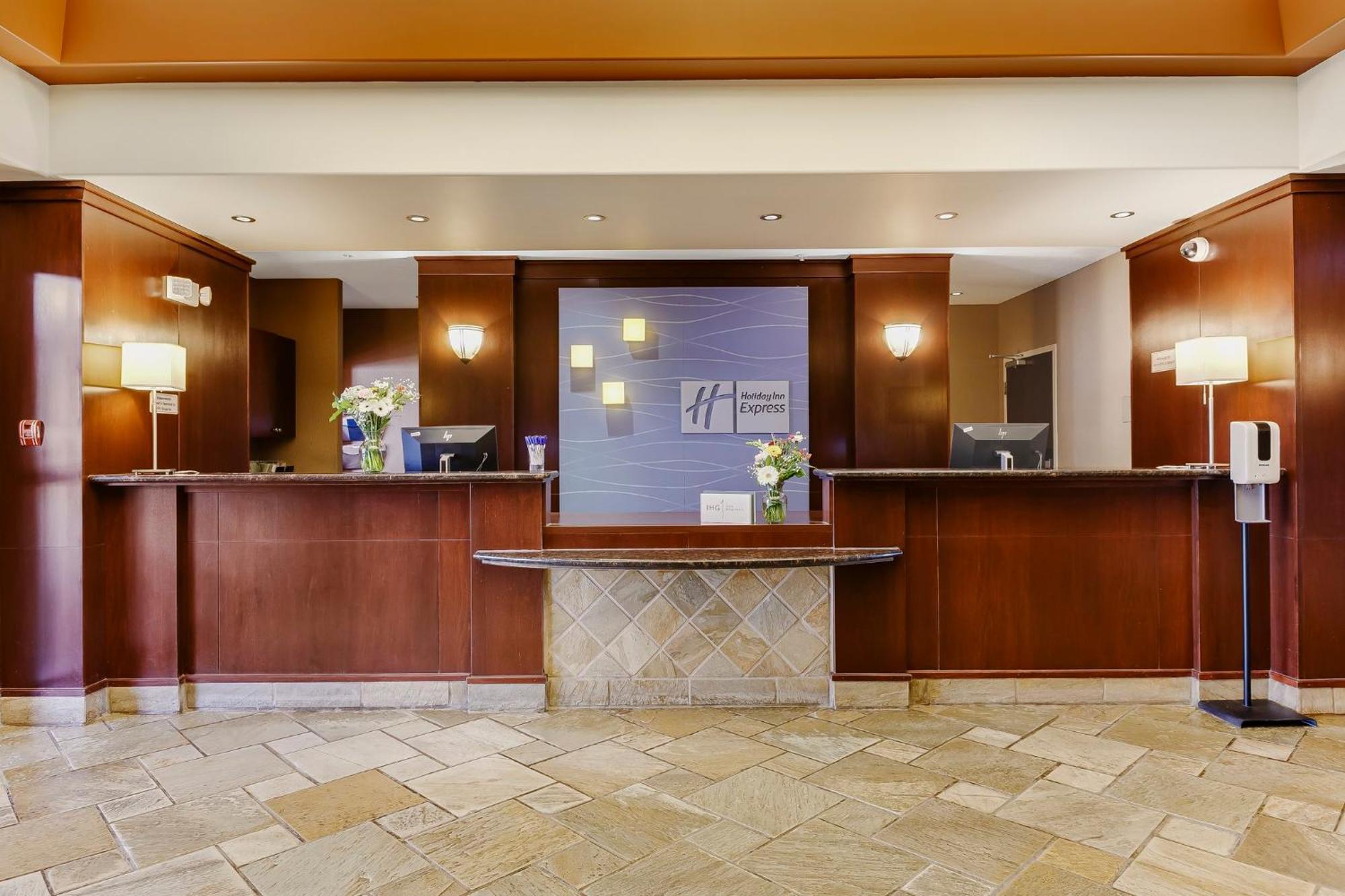 Holiday Inn Express Hotel & Suites - Slave Lake By Ihg Εξωτερικό φωτογραφία