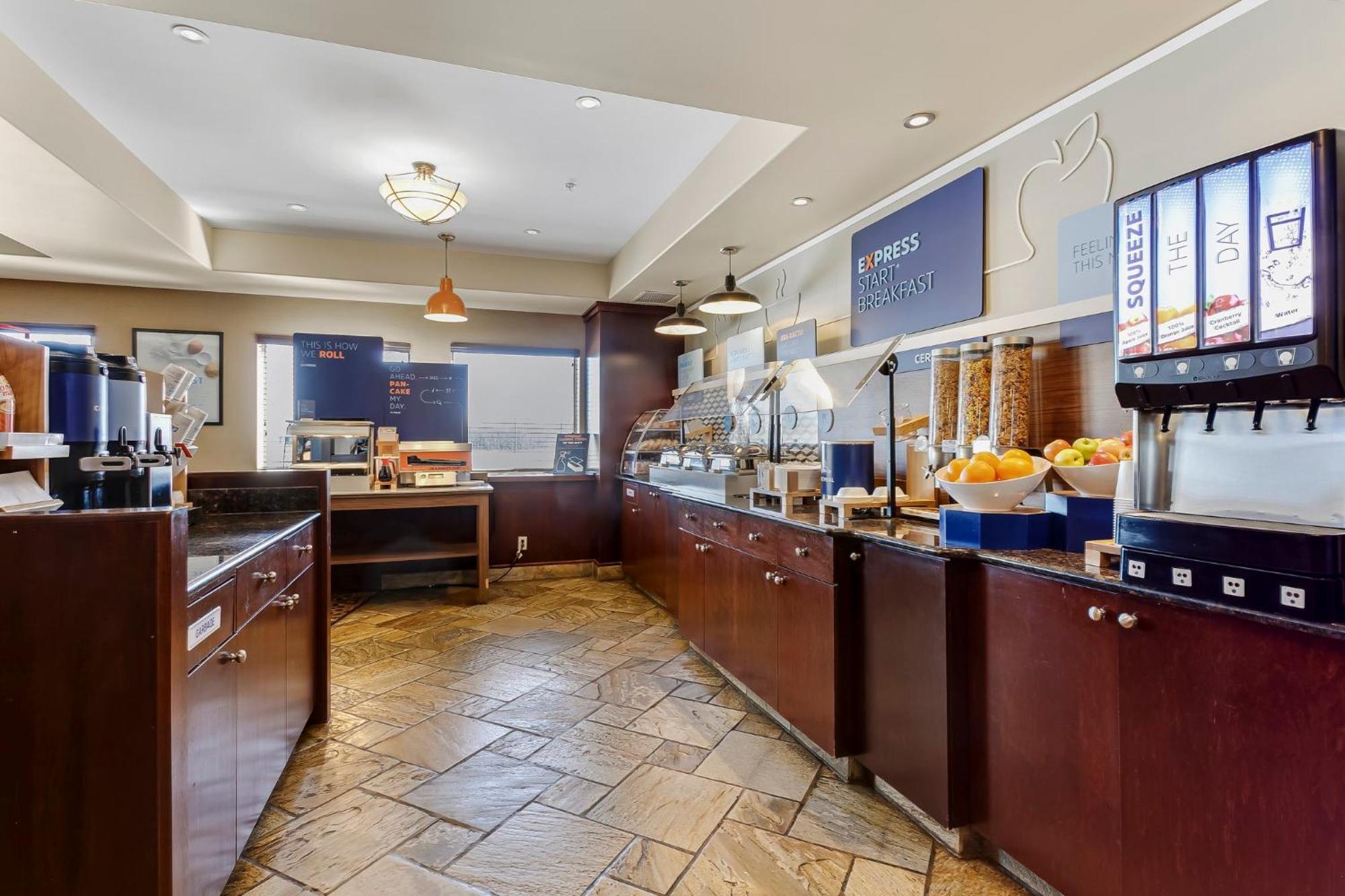 Holiday Inn Express Hotel & Suites - Slave Lake By Ihg Εξωτερικό φωτογραφία