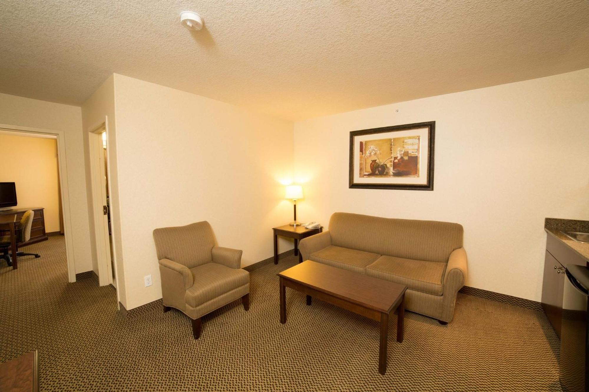 Holiday Inn Express Hotel & Suites - Slave Lake By Ihg Εξωτερικό φωτογραφία