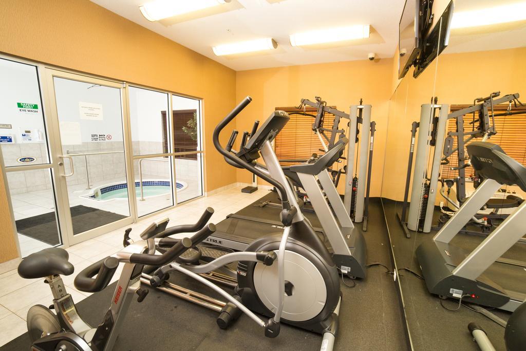 Holiday Inn Express Hotel & Suites - Slave Lake By Ihg Εξωτερικό φωτογραφία